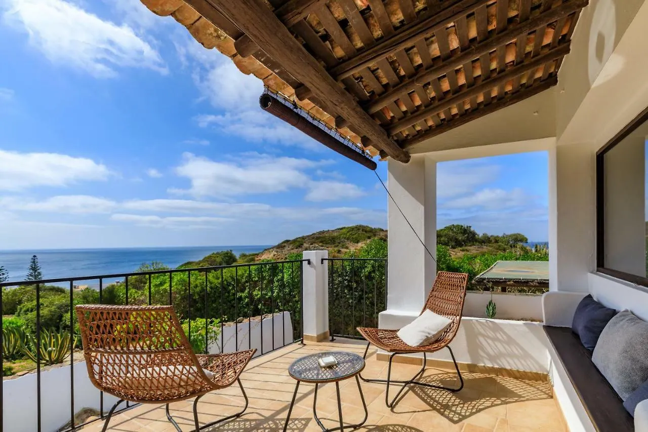 Vila Monte Da Luz - A Family House 0*,